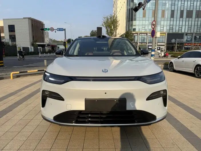 Leapmotor C11 2026 Model EV Edition 640 LiDAR Zhizun Edition – фото 2