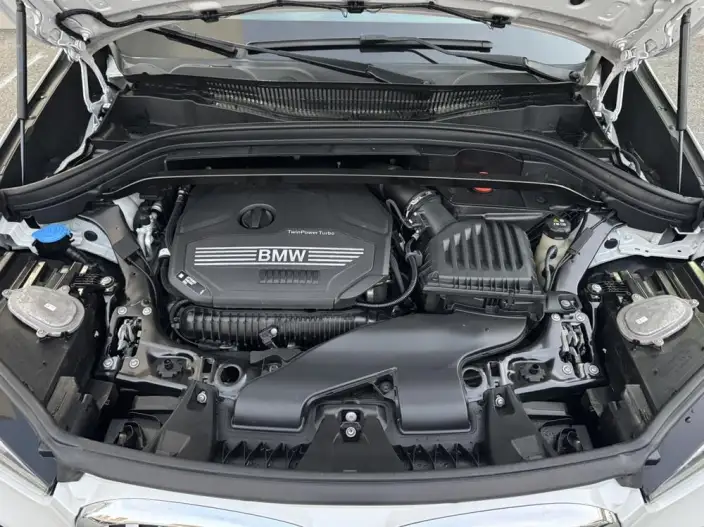 BMW X1 2022 Model sDrive25Li Leading Model – фото 7