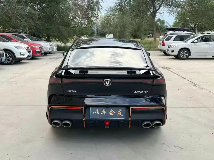 Changan UNI-V 2023 Model 1.5T Sports Edition – фото 5
