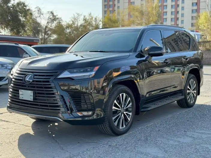 Lexus LX 2023 Model 3.5T Automatic 4WD 7 seat Parallel Imported – фото 1