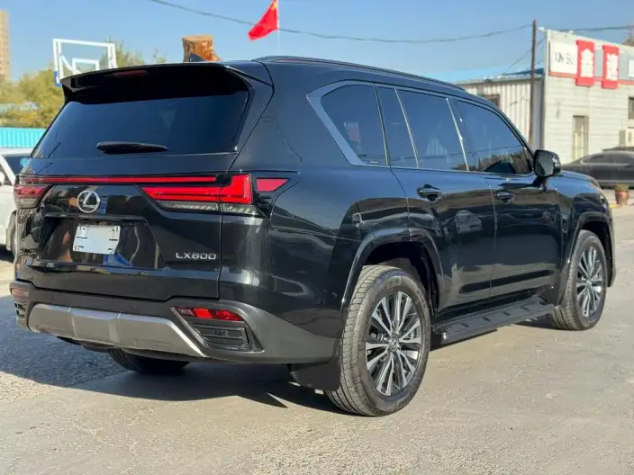 Lexus LX 2023 Model 3.5T Automatic 4WD 7 seat Parallel Imported – фото 6