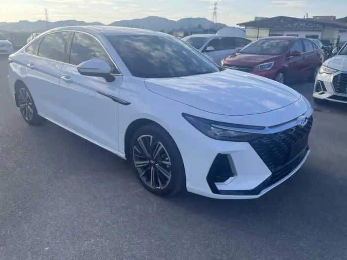 Chery Arrizo 8 2025 Model 1.6TGDI DCT Shang – фото 3