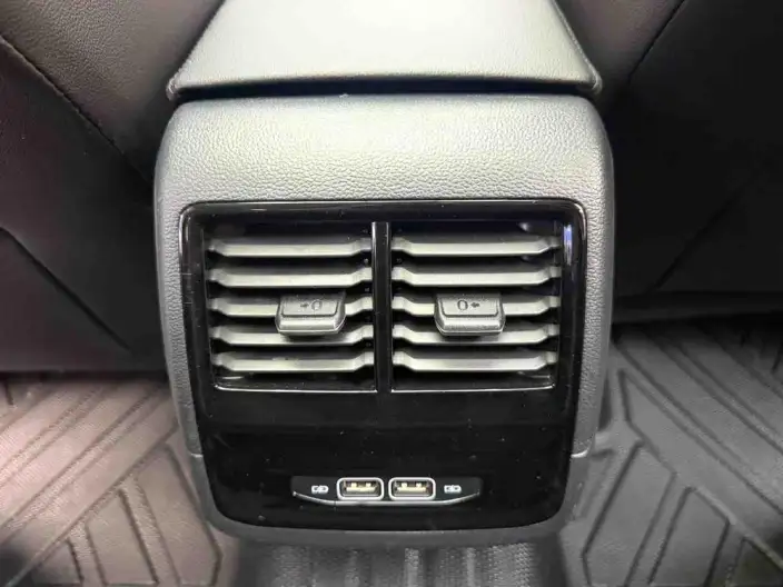 Volkswagen Sagitar 2022 Model 280TSI DSG Superior Edition – фото 9