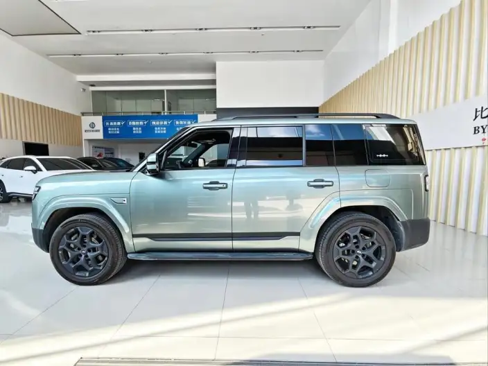 Titan 7 PHEV 2025 Model 190KM 4WD Ultra Edition