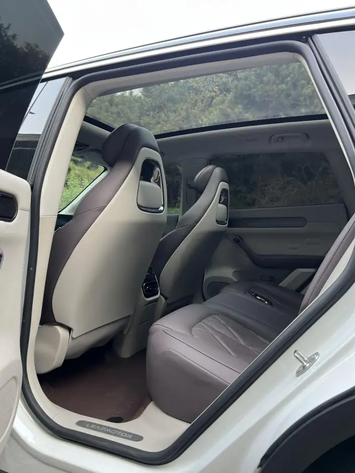 Leapmotor C11 2024 Model EV Edition 580 Exclusive Edition – фото 9