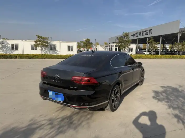Volkswagen Magotan 2021 Model 330TSI DSG 30th Anniversary Memorial Edition – фото 6
