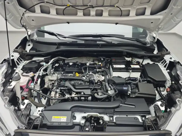 Toyota Corolla Cross 2024 Model 2.0L CVT Pioneer Edition – фото 10