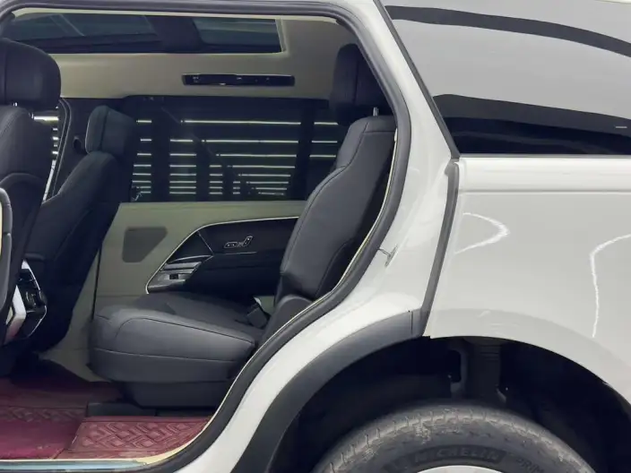 Range Rover 2023 Model 3.0 L6 400PS Shengshi VII seat Extended Edition – фото 10