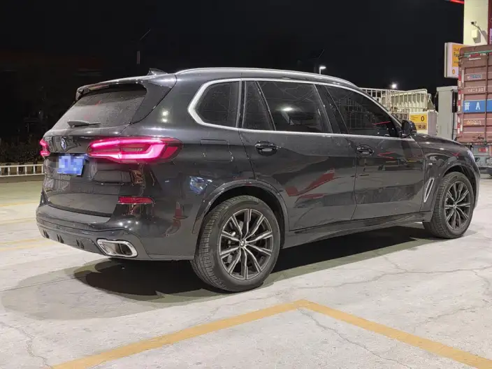 BMW X5 2022 Model xDrive 30Li M Sports Set – фото 6