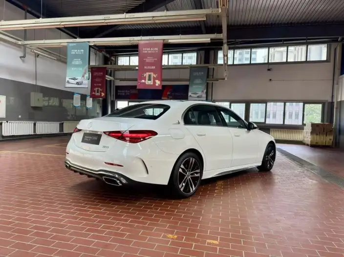 Mercedes-Benz C-Class PHEV 2024 Model Facelift C 350 eL – фото 5