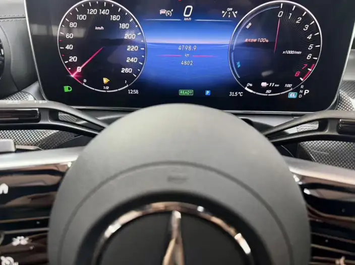 Mercedes-Benz C-Class PHEV 2024 Model Facelift C 350 eL – фото 6