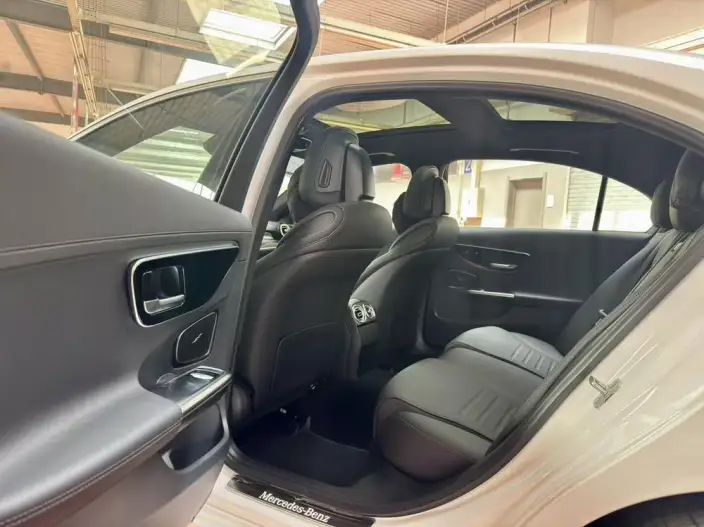 Mercedes-Benz C-Class PHEV 2024 Model Facelift C 350 eL – фото 9