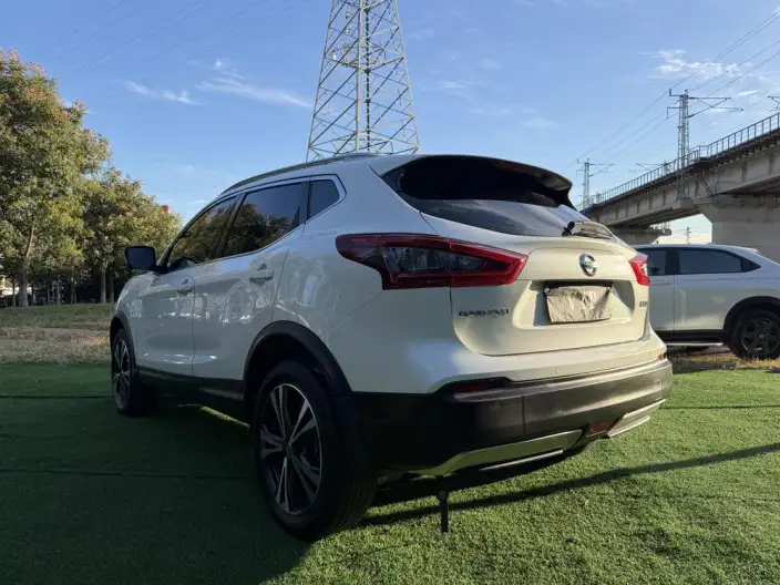 Nissan Qashqai 2022 Model 2.0L XV Prem. Deluxe Edition – фото 5