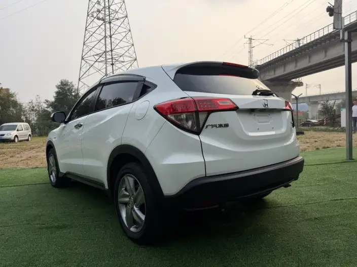 Honda Vezel 2022 Model 1.5L CVT Elite Smart Edition – фото 5