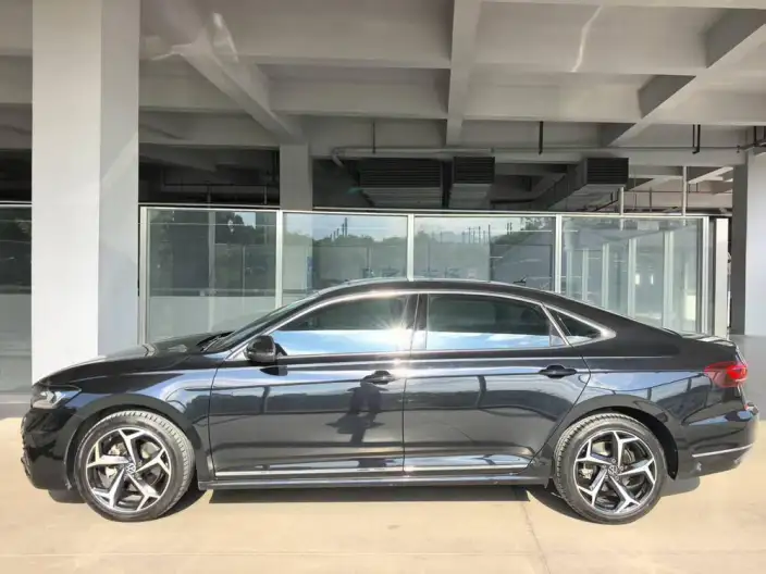 Volkswagen Passat 2023 Model Facelift 330TSI Starry sky Elite Edition – фото 3
