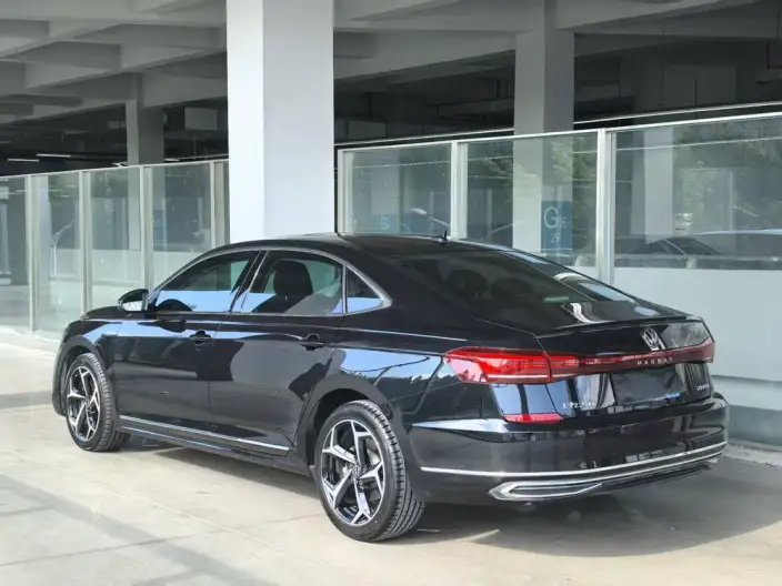 Volkswagen Passat 2023 Model Facelift 330TSI Starry sky Elite Edition – фото 4