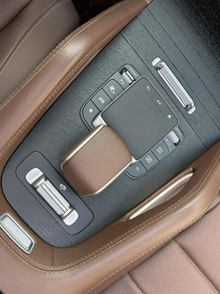 Mercedes-Benz GLE Imported 2024 Model GLE 450 4MATIC Luxury Model – фото 9
