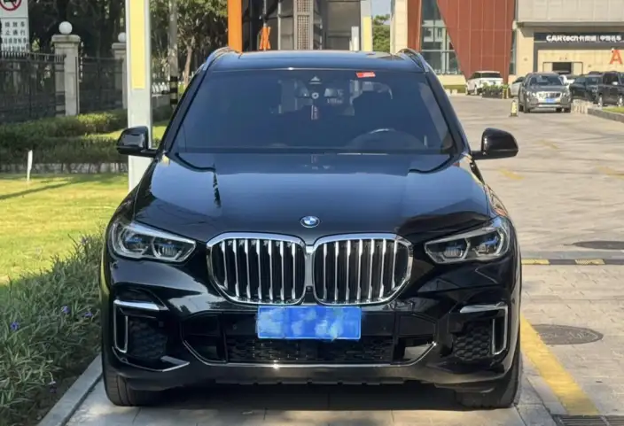 BMW X5 2022 Model Facelift xDrive 30Li Exclusive Model M Sports Set – фото 2
