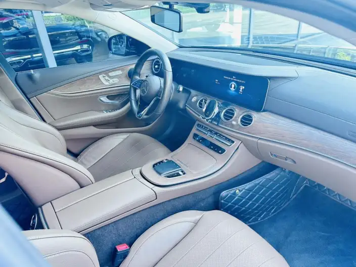 Mercedes-Benz E-Class 2023 Model E 300 L Fashion Model sedan – фото 9