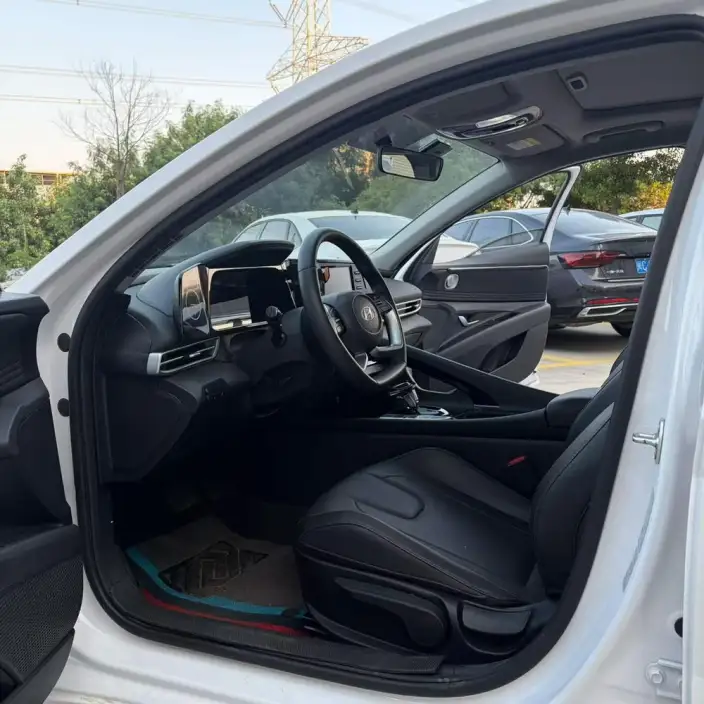 Hyundai Ioniq 2023 Model 1.5L CVT GLX Elite Edition – фото 9