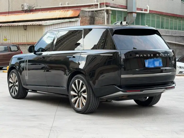 Range Rover 2023 Model 3.0 L6 400PS Shengshi Extended Edition – фото 4