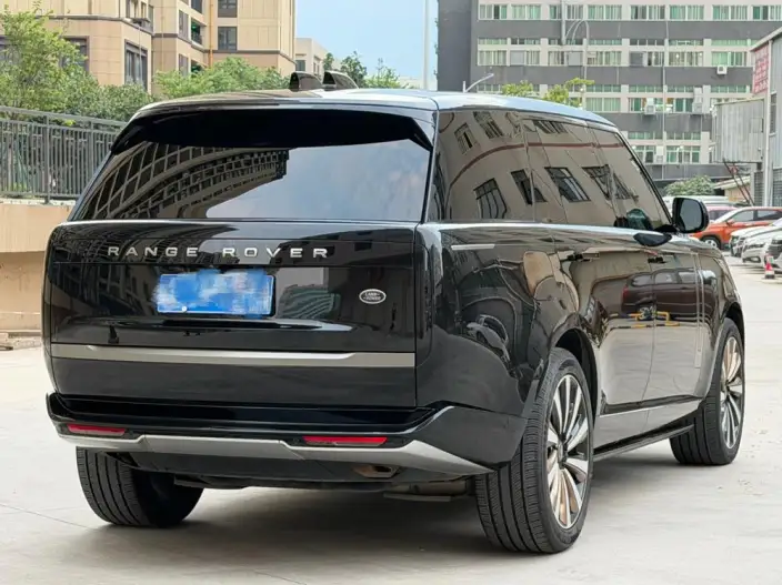 Range Rover 2023 Model 3.0 L6 400PS Shengshi Extended Edition – фото 6