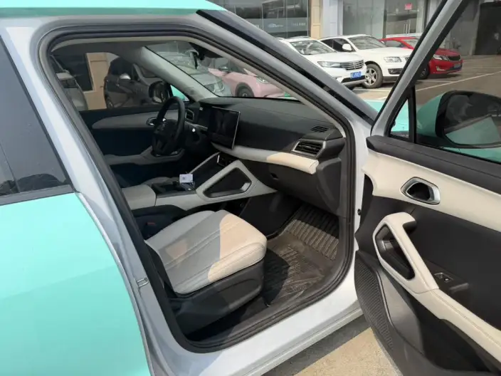Yuan UP 2025 Model Smart Driving Edition 401KM Leading Model – фото 8