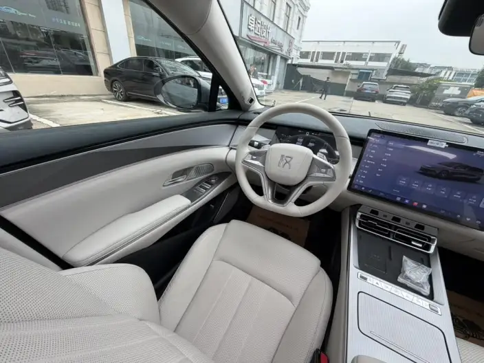BYD Han L DM 2025 Model DM-i 200KM 2WD LiDAR Exclusive Model – фото 10