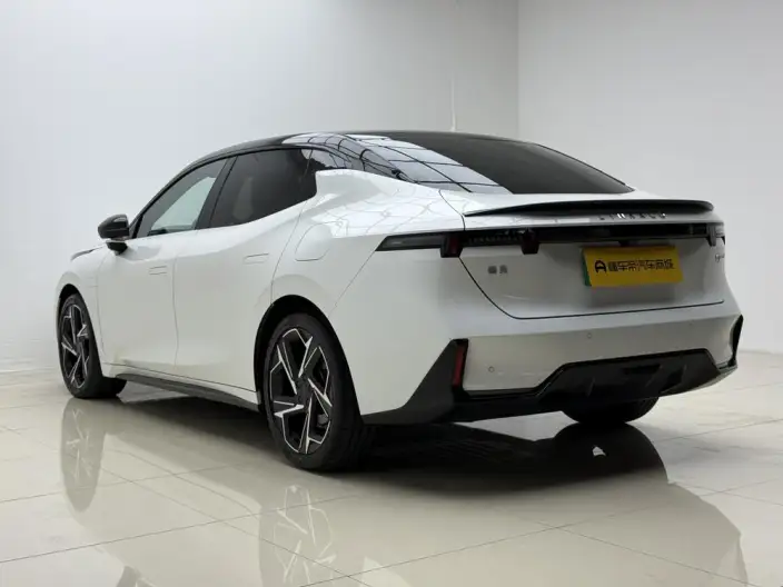 Lynk & Co 07 EM-P 2024 Model 126 Long Battery Life Pro Ultra – фото 5
