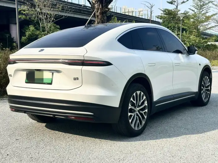 NIO EC6 2024 Model 75kWh – фото 6