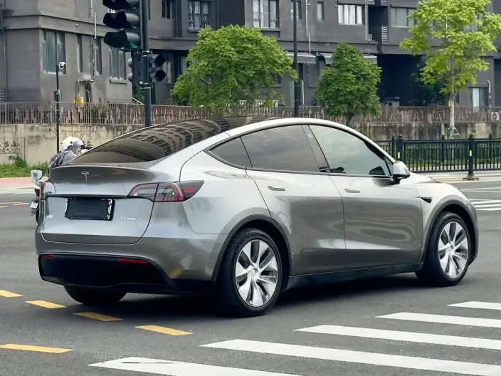 Model Y 2022 Model Facelift Rear-wheel drive version – фото 6