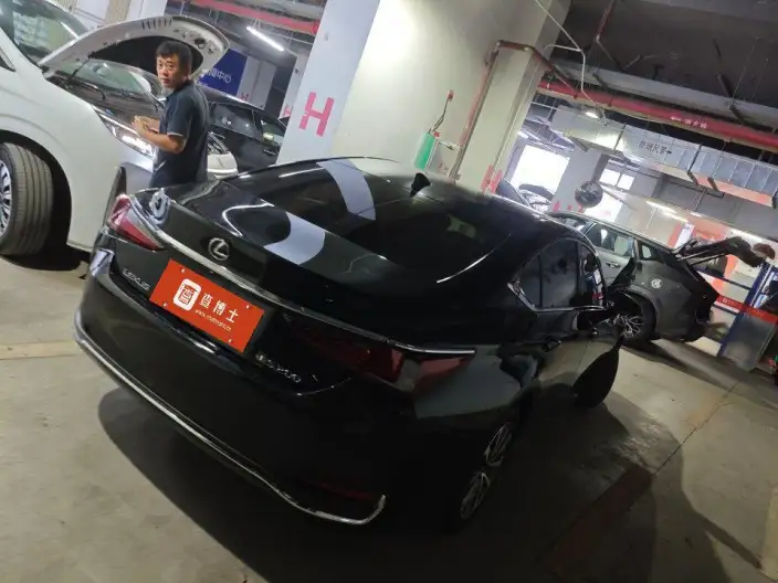 Lexus ES 2022 Model 200 Superior Edition – фото 6