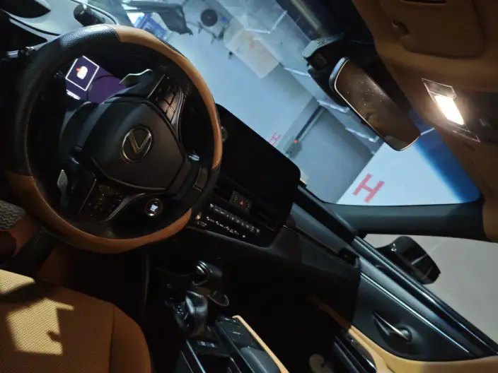 Lexus ES 2022 Model 200 Superior Edition – фото 7
