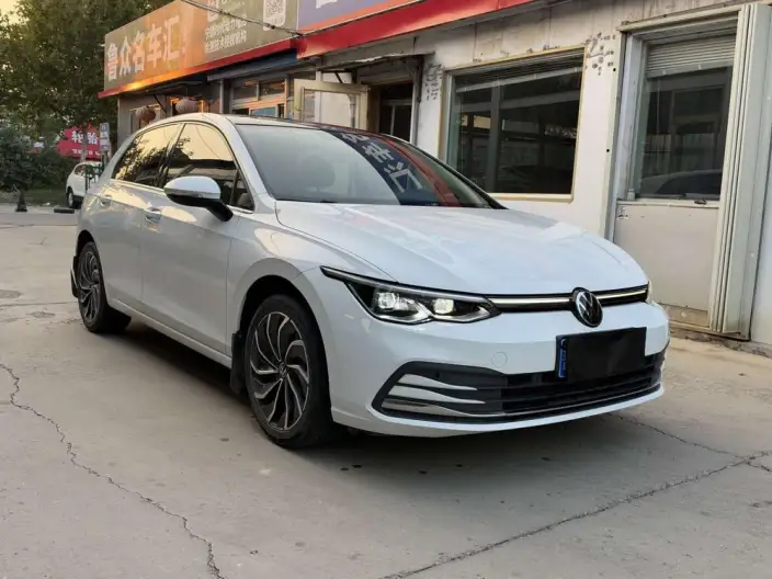 Volkswagen Golf 2021 Model 280TSI DSG Pro – фото 3