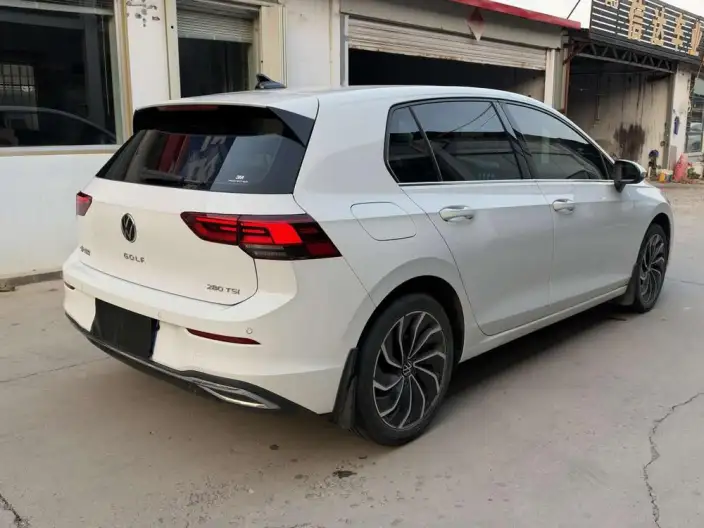 Volkswagen Golf 2021 Model 280TSI DSG Pro – фото 6