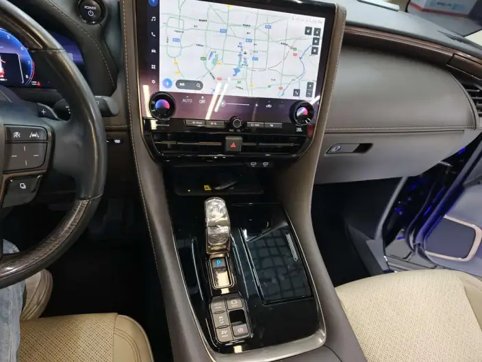 Vellfire 2023 Model Toyota Crown 2.5L Intelligent Hybrid 4WD Supreme Executive Edition – фото 7