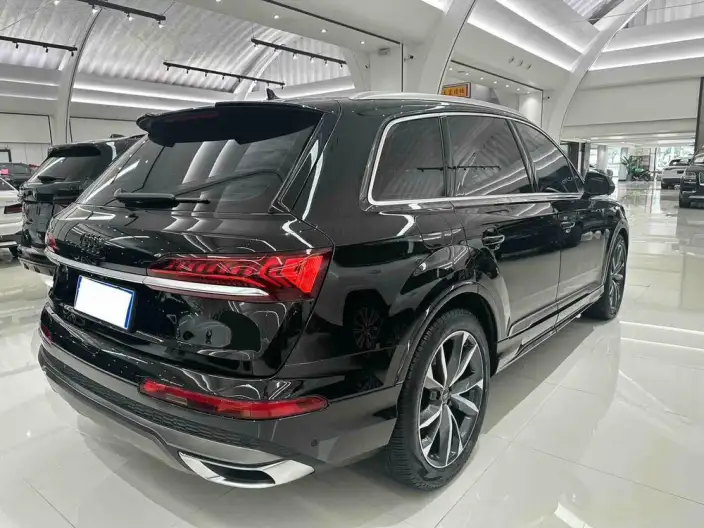 Audi Q7 2020 Model 55 TFSI quattro S line Noble Model – фото 5