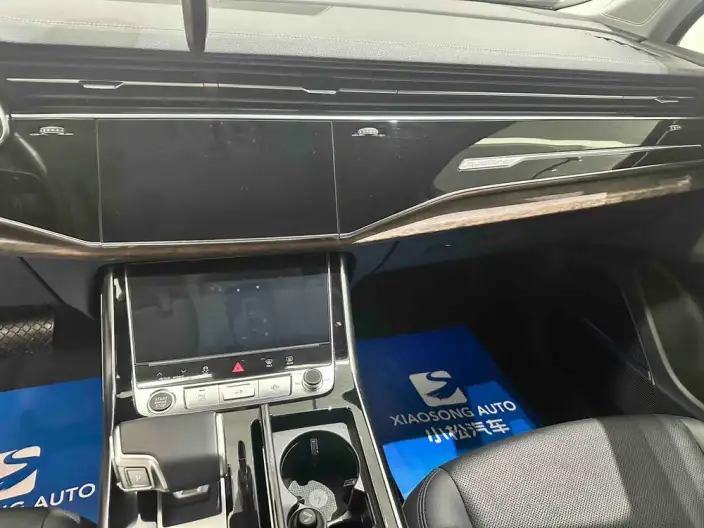 Audi Q7 2020 Model 55 TFSI quattro S line Noble Model – фото 7