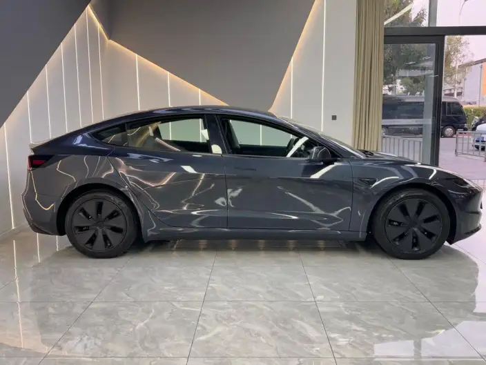Model 3 2025 Model Facelift Rear-wheel drive version – фото 7