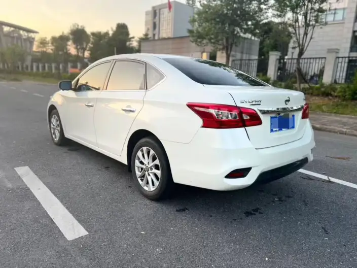 Nissan Sylphy 2022 Model Classic 1.6 XE CVT Comfort Edition – фото 4