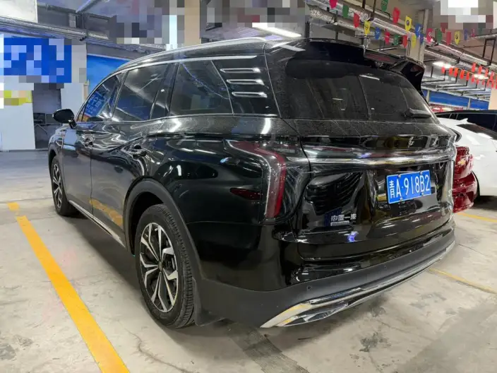 Hongqi HS7 2023 Model 2.0T 4WD Flag Ling Edition 6 seat – фото 4