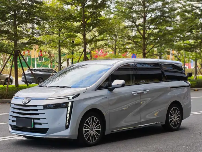 GAC Trumpchi E8 PHEV 2024 Model 2.0ATK 150km MAX+ – фото 1