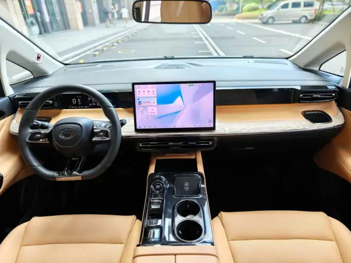 GAC Trumpchi E8 PHEV 2024 Model 2.0ATK 150km MAX+ – фото 8