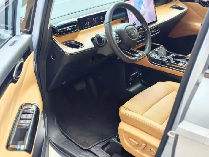 GAC Trumpchi E8 PHEV 2024 Model 2.0ATK 150km MAX+ – фото 9