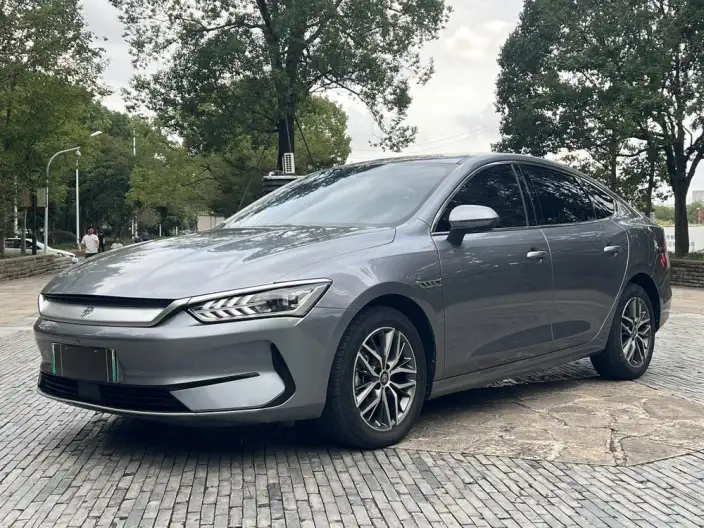 Qin Plus EV 2021 Model 500KM Luxury Model – фото 1