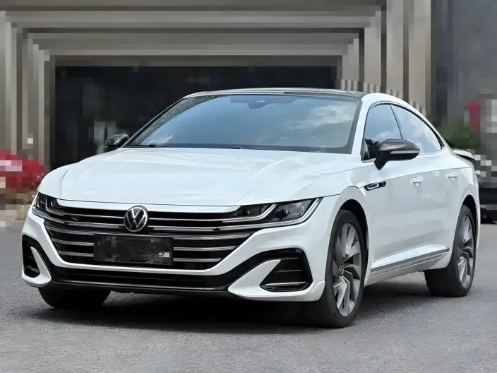 Volkswagen CC 2023 Model 380TSI Eye-catching version – фото 1