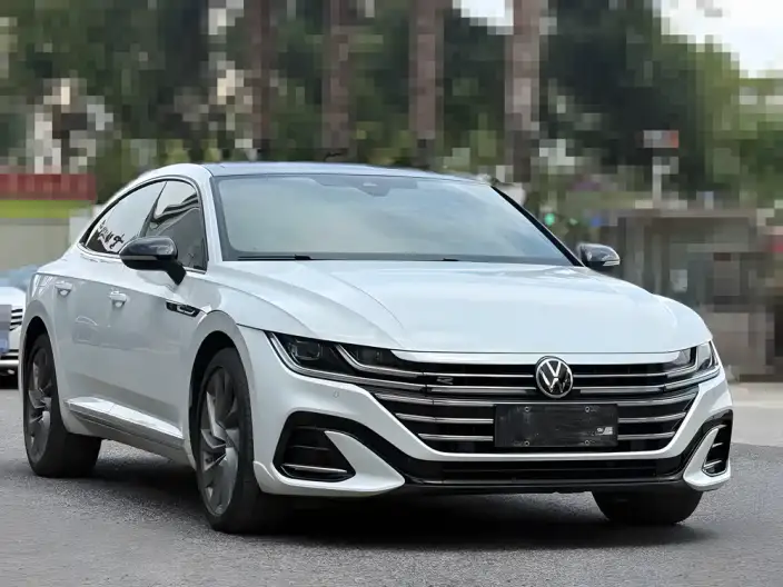 Volkswagen CC 2023 Model 380TSI Eye-catching version – фото 3