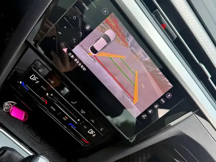 Volkswagen CC 2023 Model 380TSI Eye-catching version – фото 8