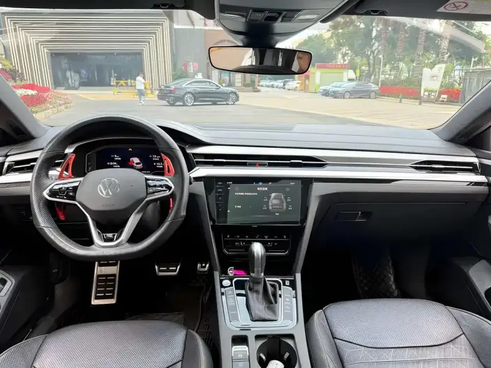 Volkswagen CC 2023 Model 380TSI Eye-catching version – фото 10