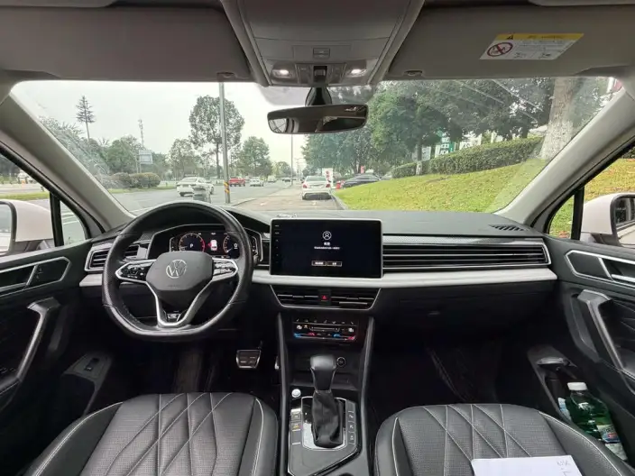 Volkswagen Tiguan L 2022 Model 330TSI Automatic 2WD R-Line Enjoy the version more – фото 7
